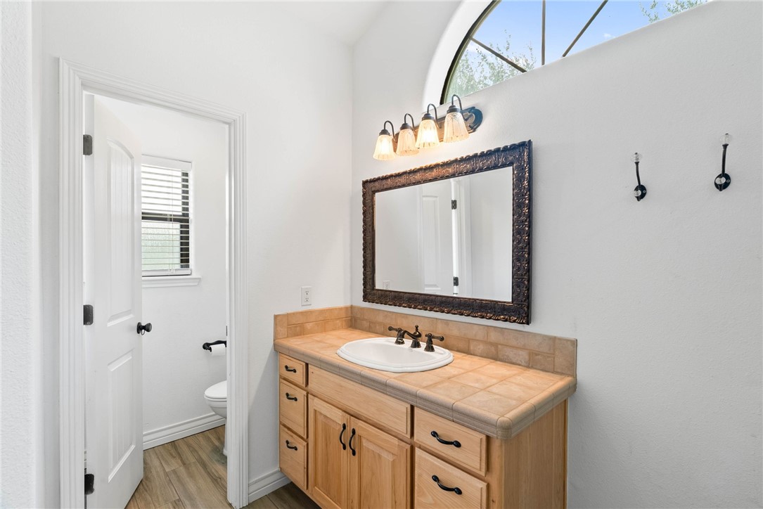 5821 Santa Clara Dr Property Photo 23