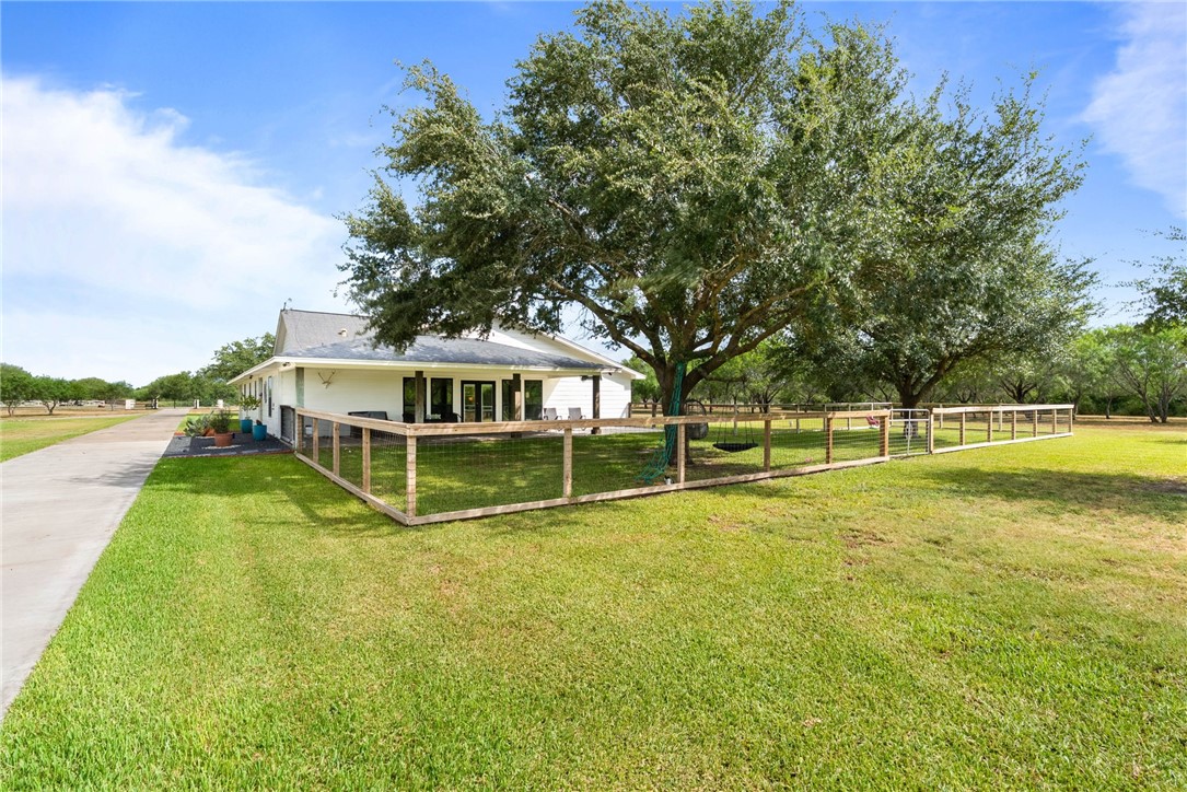 5821 Santa Clara Dr Property Photo 33