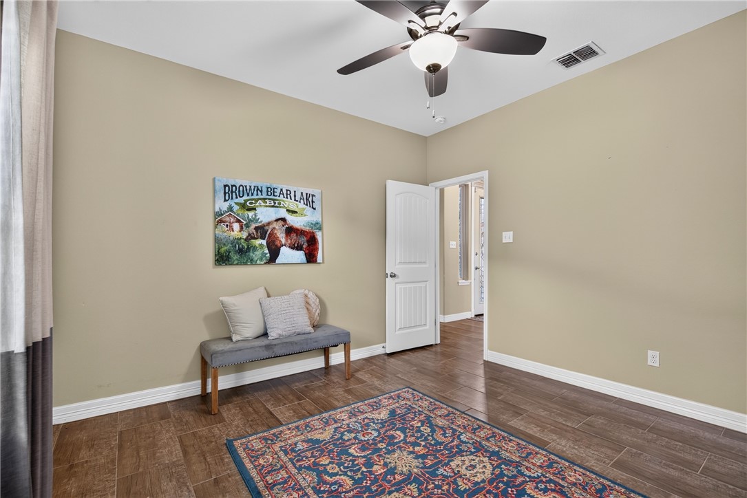 10317 Beverly Hills Dr Property Photo 29
