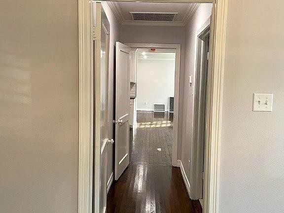 310 Wilshire Pl Property Photo 7