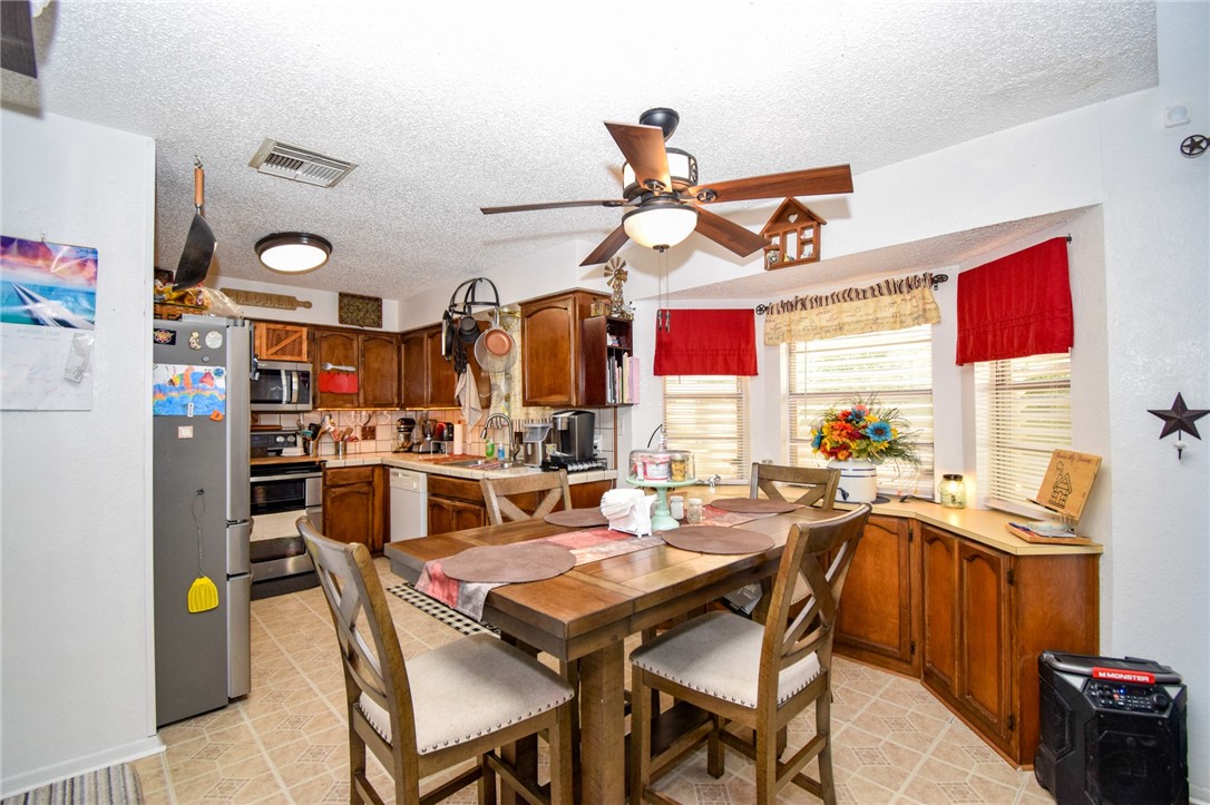 921 Red Poll Cir Property Photo 15