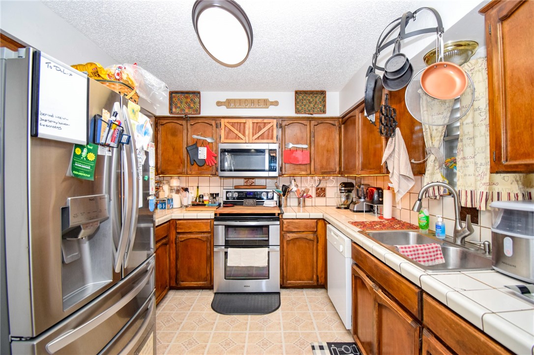 921 Red Poll Cir Property Photo 16