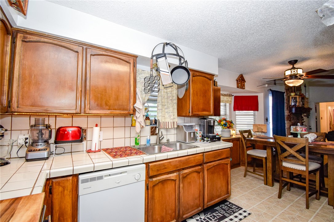 921 Red Poll Cir Property Photo 18