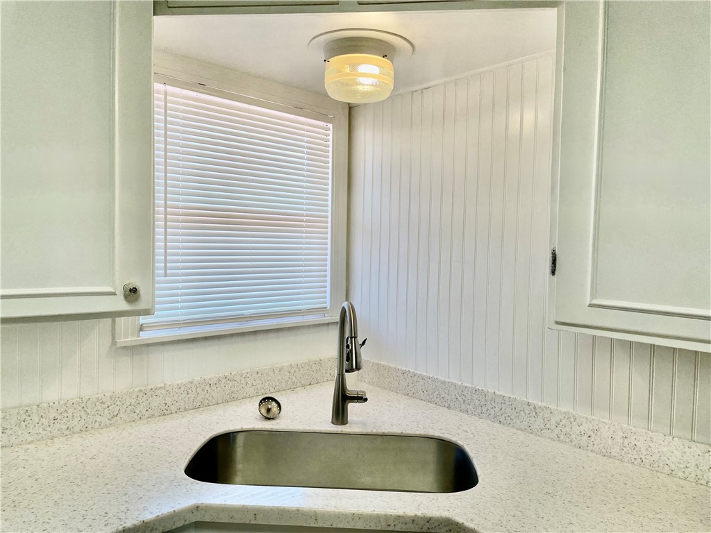 1006 Collingswood Dr Property Photo 7