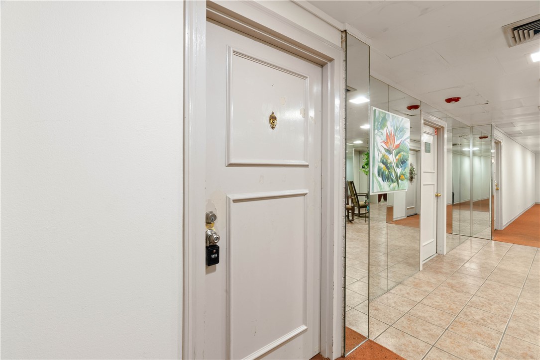 4600 Ocean Dr 906 Property Photo 1