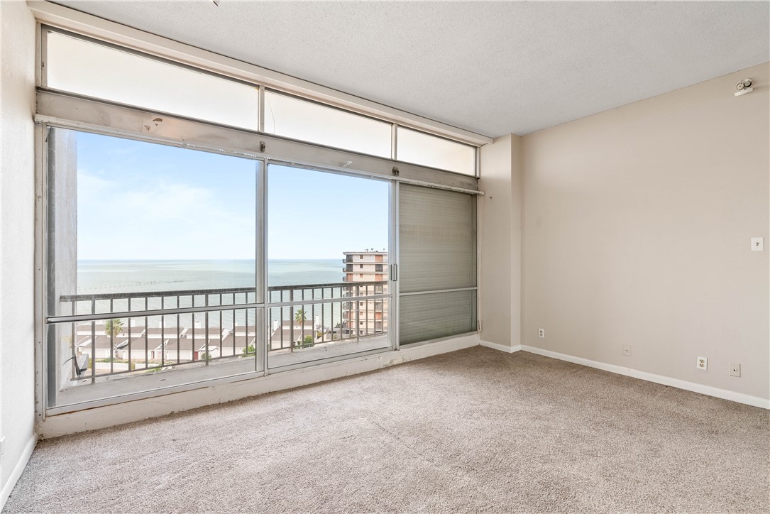 4600 Ocean Dr 906 Property Photo 10