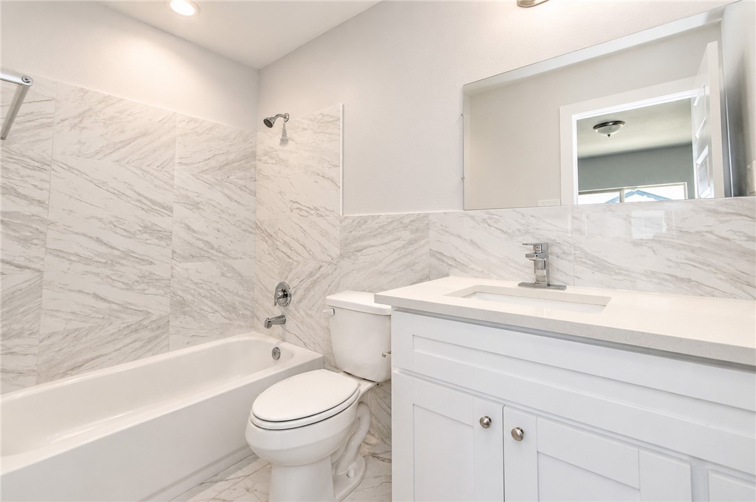 107 S Commonsway Dr Property Photo 10