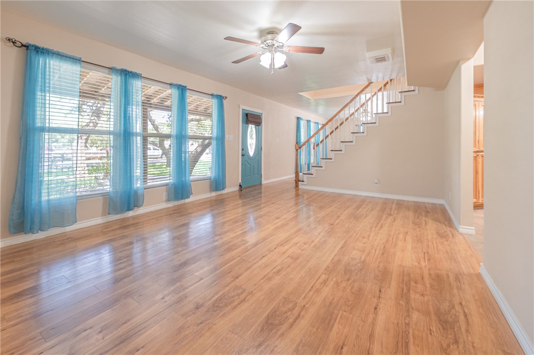 3006 Penoak Ave Property Photo 4