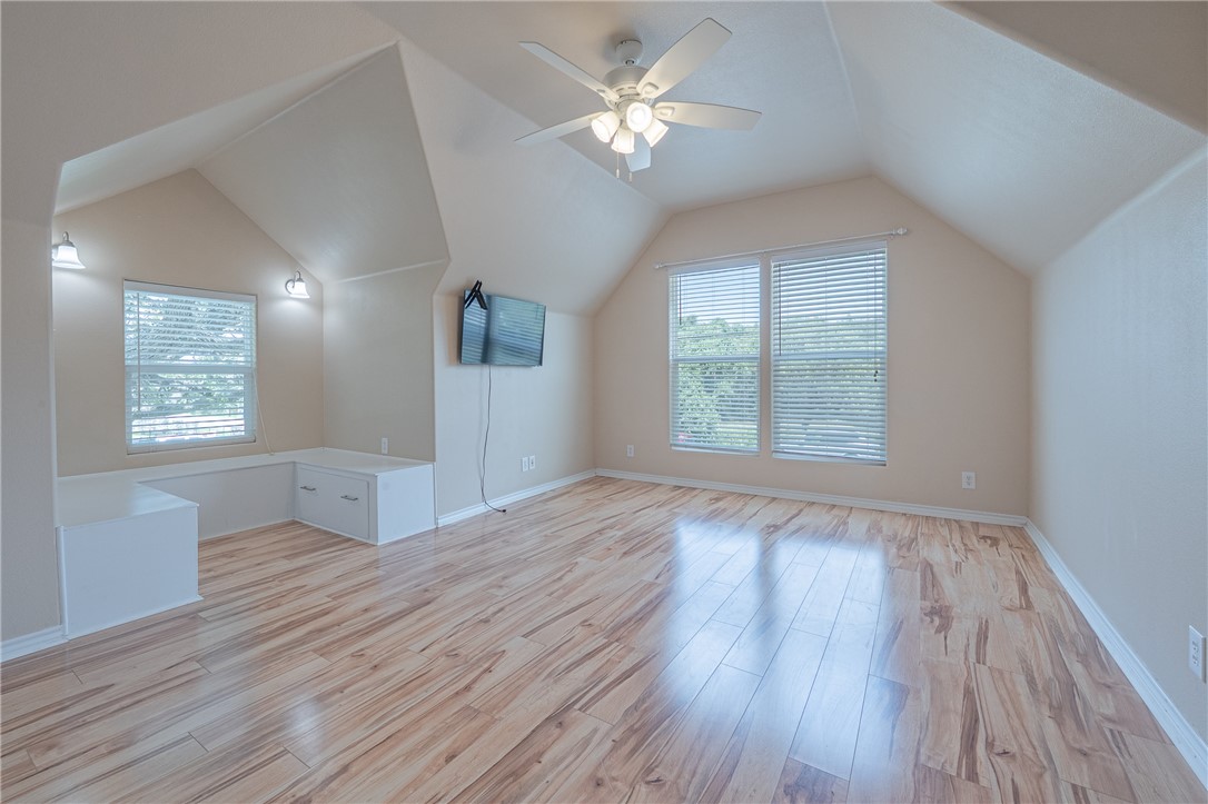 3006 Penoak Ave Property Photo 9