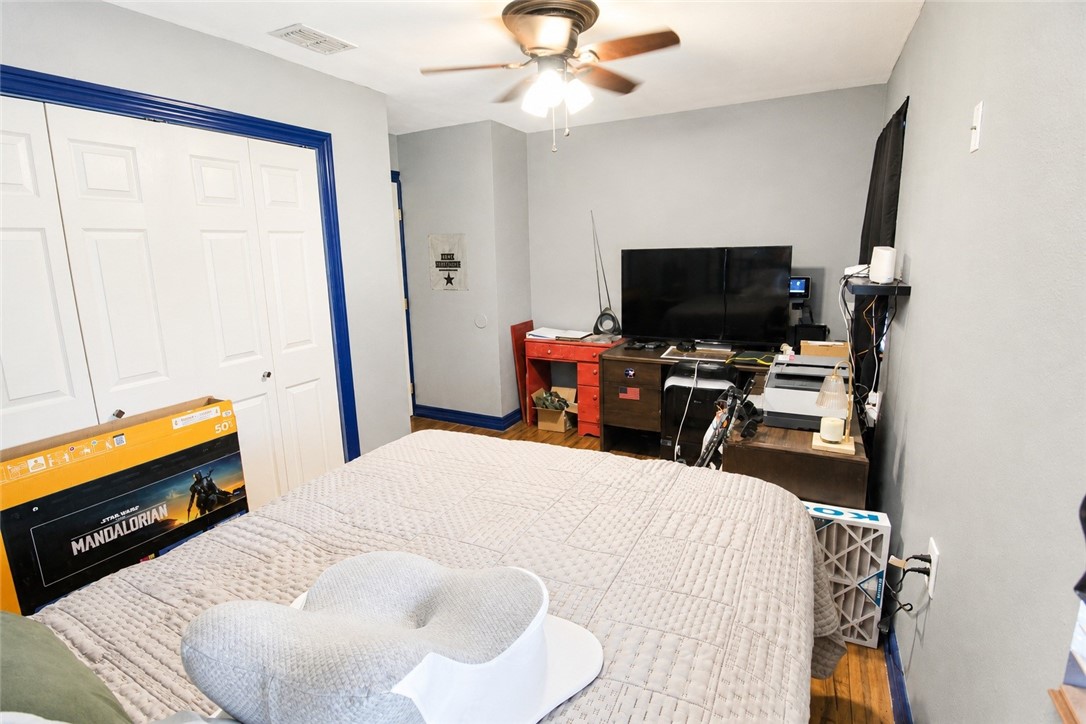 617 N Houston St Property Photo 11
