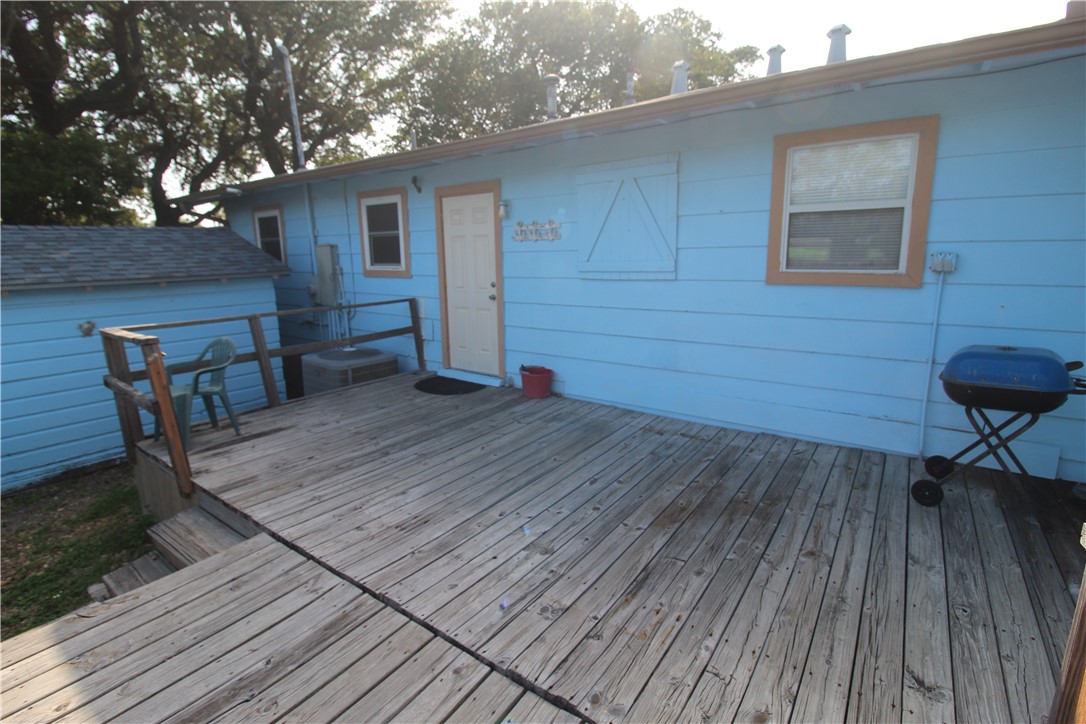 617 N Houston St Property Photo 23