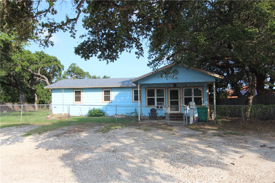 617 N Houston St Property Photo 33