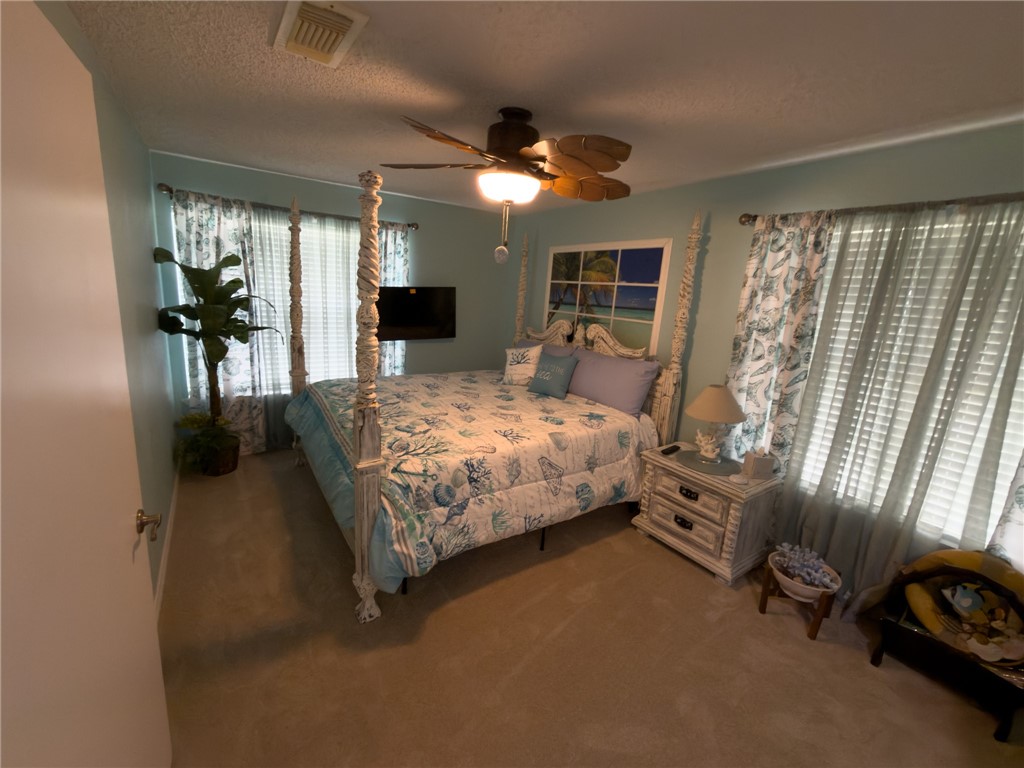 112 Oak Property Photo 10