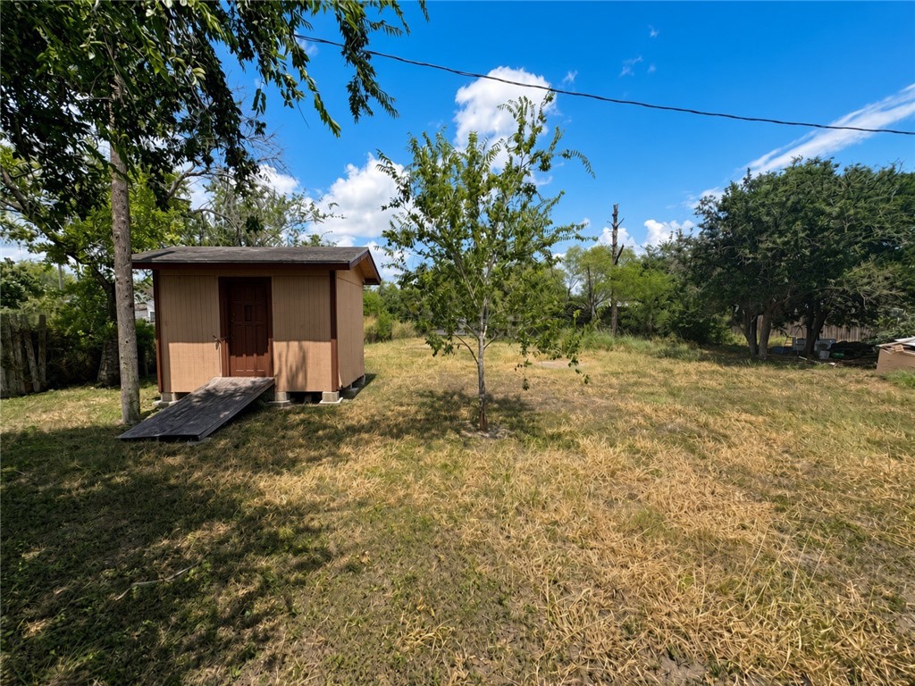 1315 Railroad St Property Photo 24