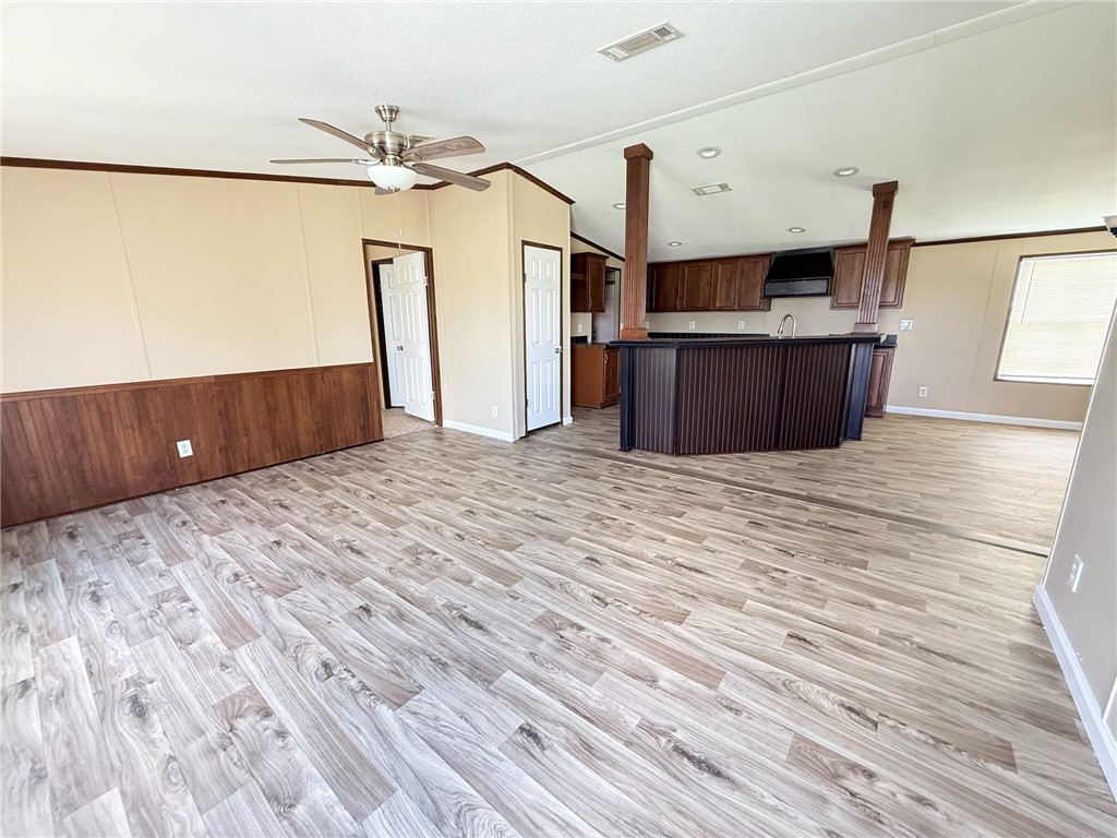 923 Fm 1683 Property Photo 3