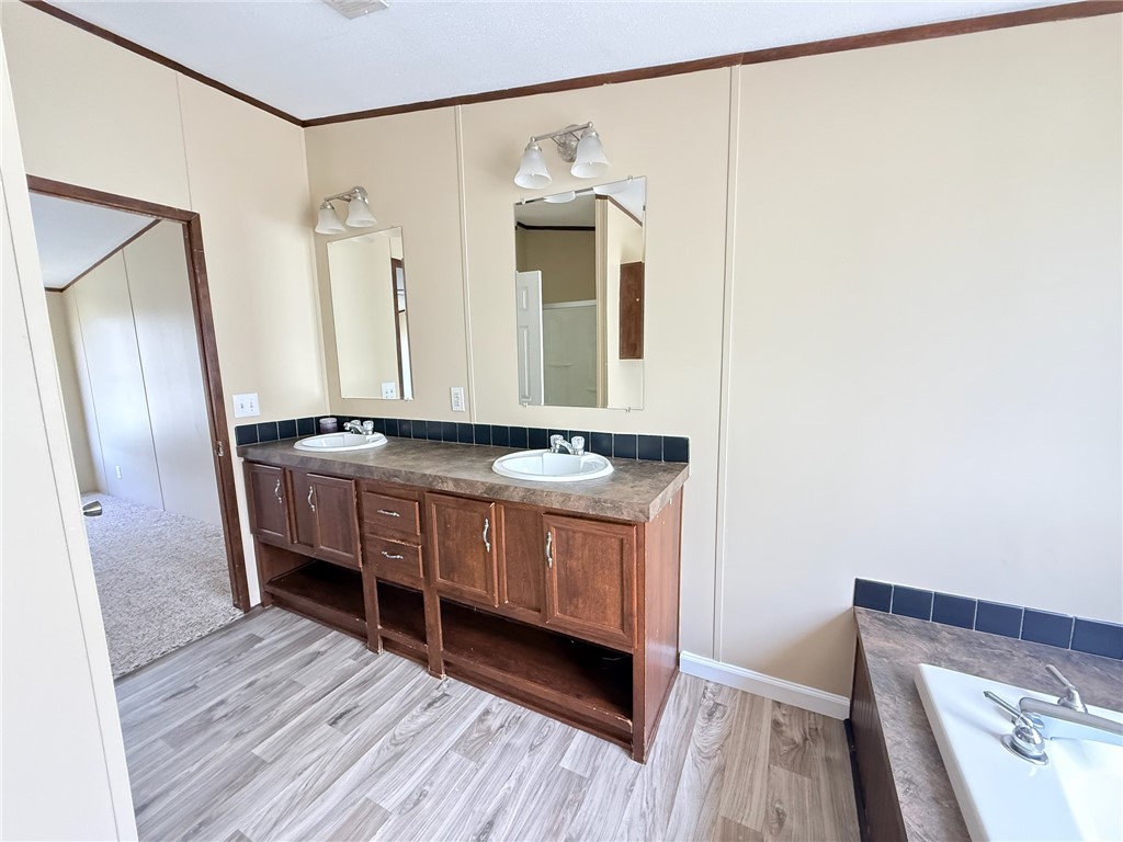 923 Fm 1683 Property Photo 14