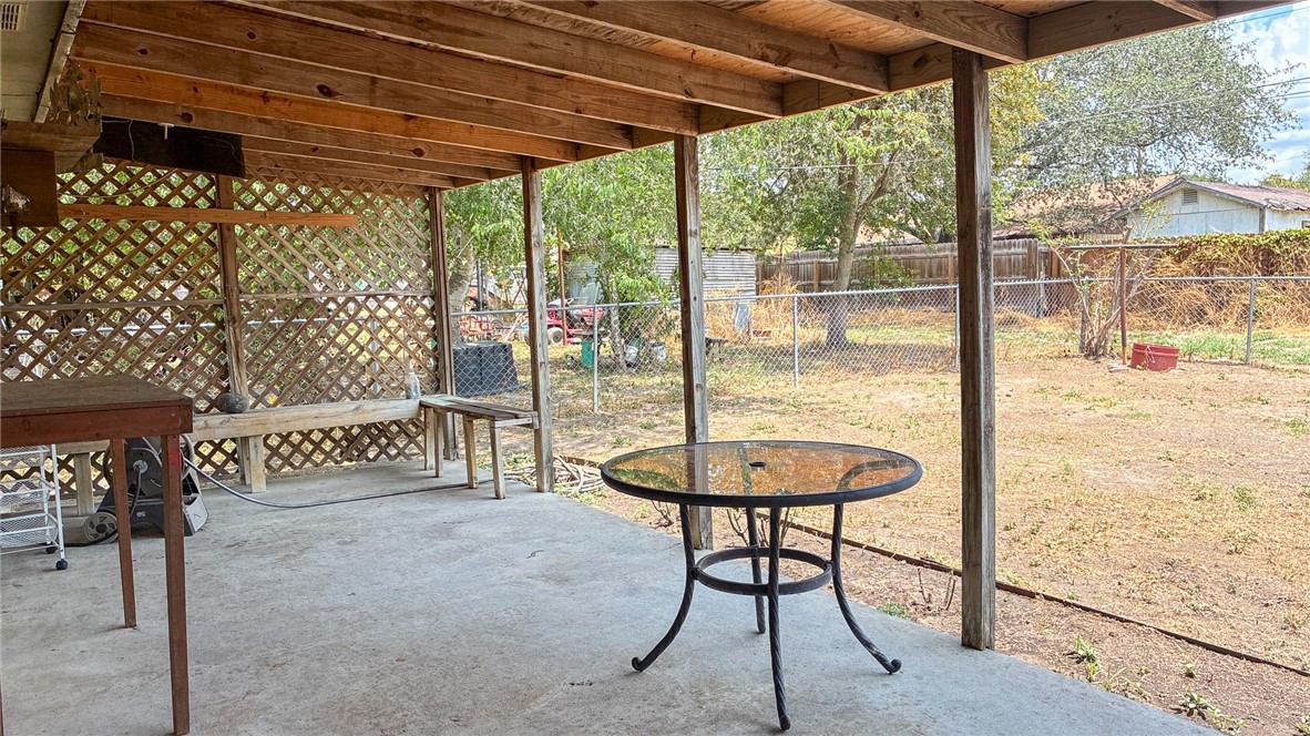 1604 Cadillac Property Photo 19