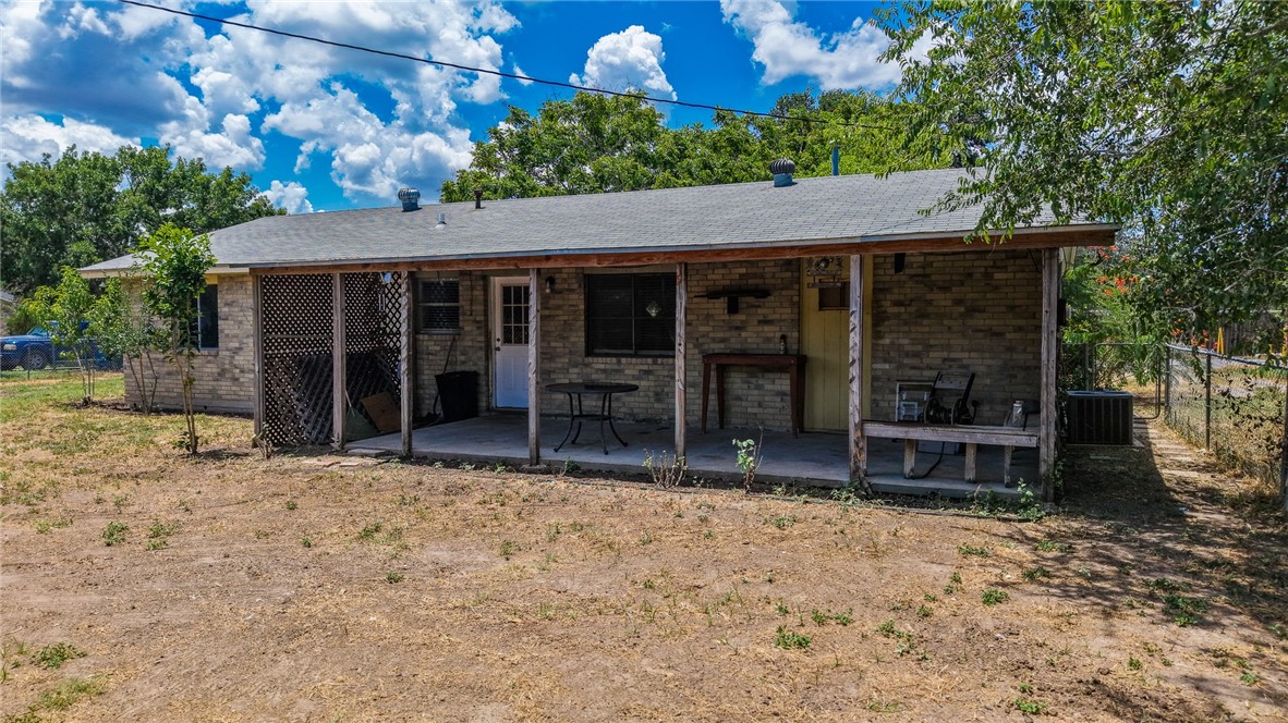 1604 Cadillac Property Photo 20