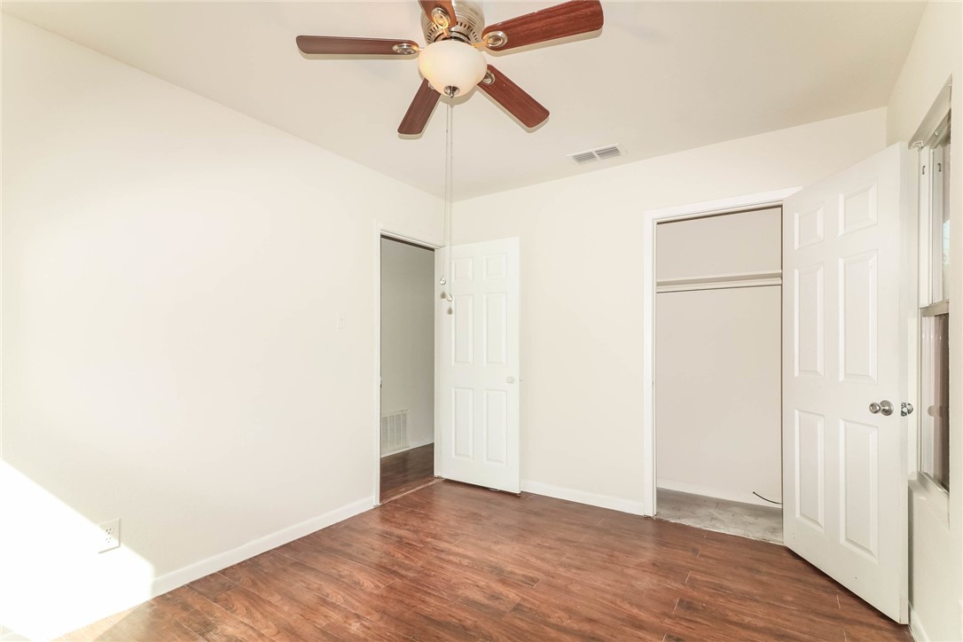 306 N Houston St Property Photo 10