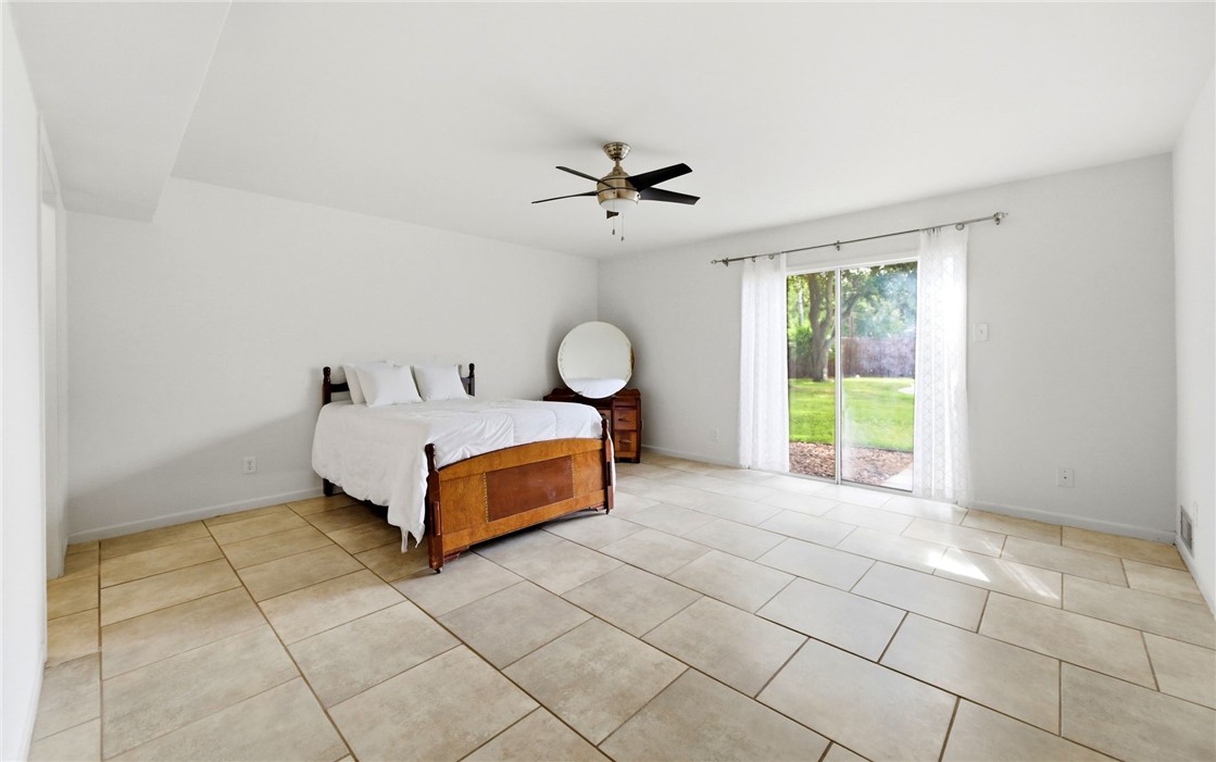 345 Cape Hatteras Dr Property Photo 21