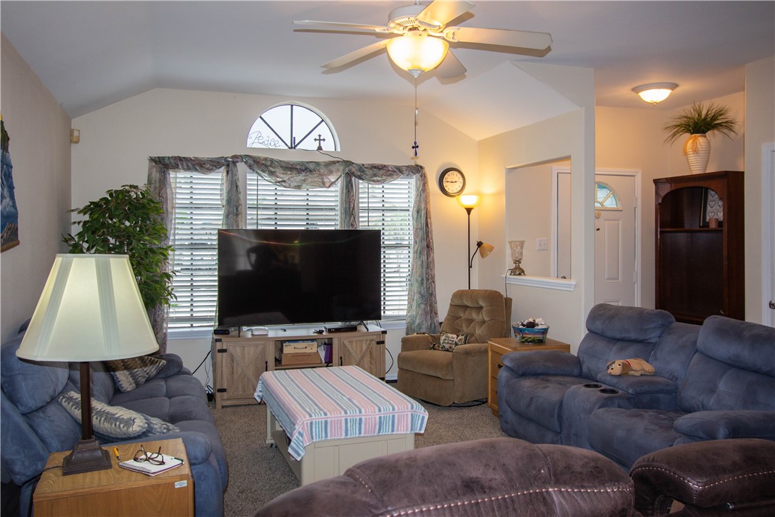 13954 Seafarer Dr Property Photo 3