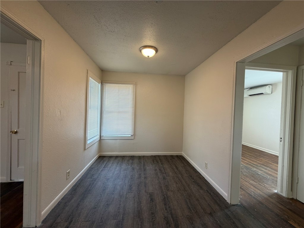 113 Blevins St Property Photo 6