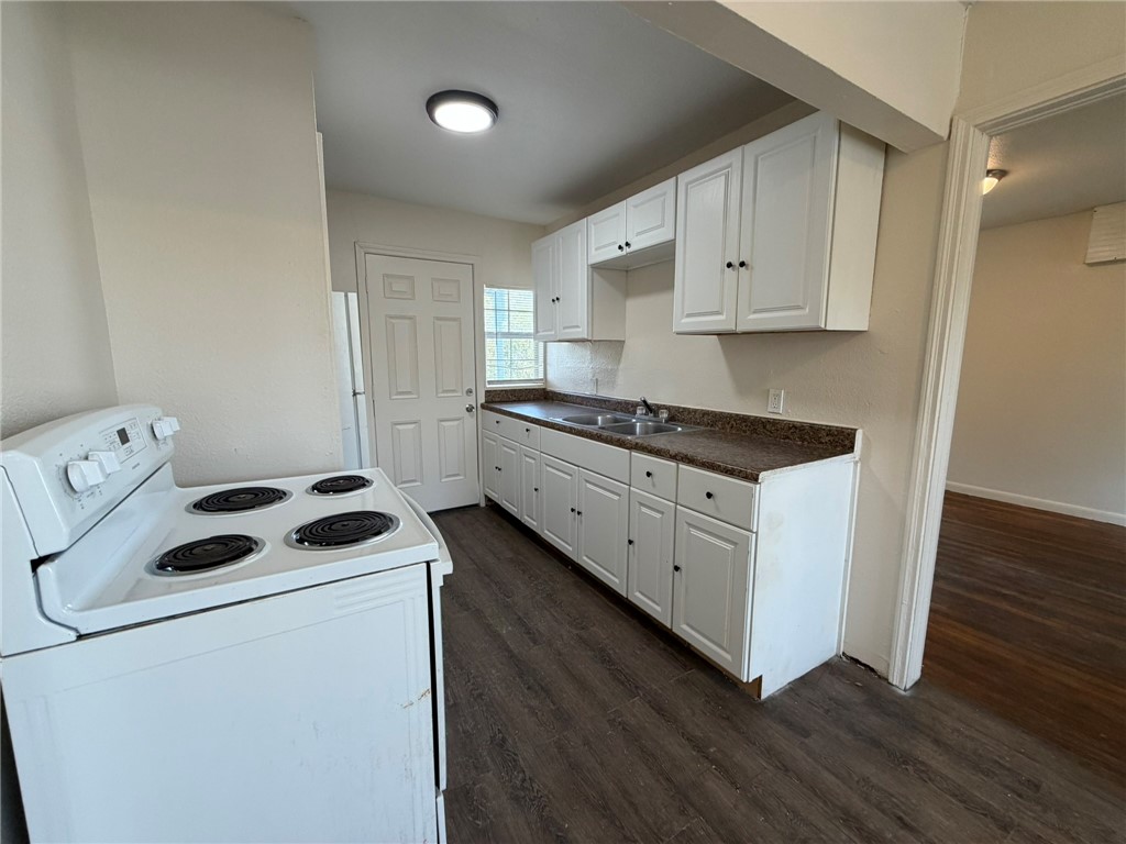 113 Blevins St Property Photo 8