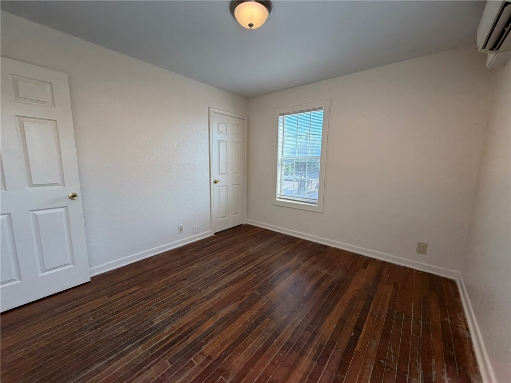 113 Blevins St Property Photo 13
