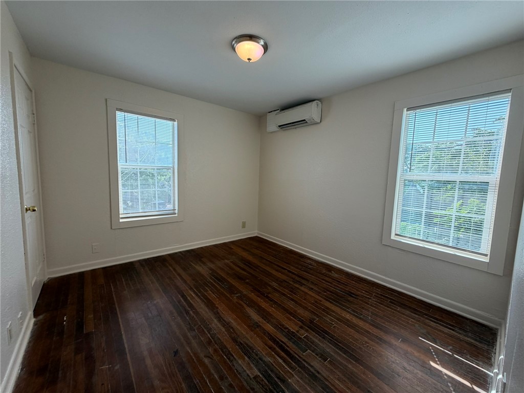 113 Blevins St Property Photo 15