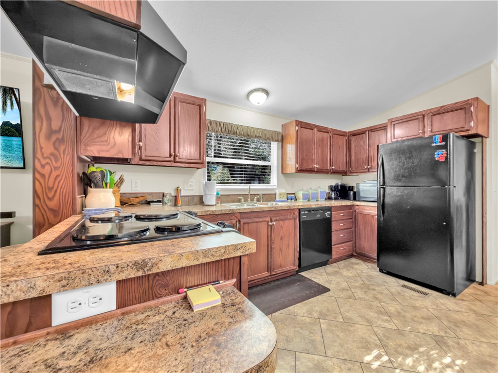 510 Rowe St Property Photo 15