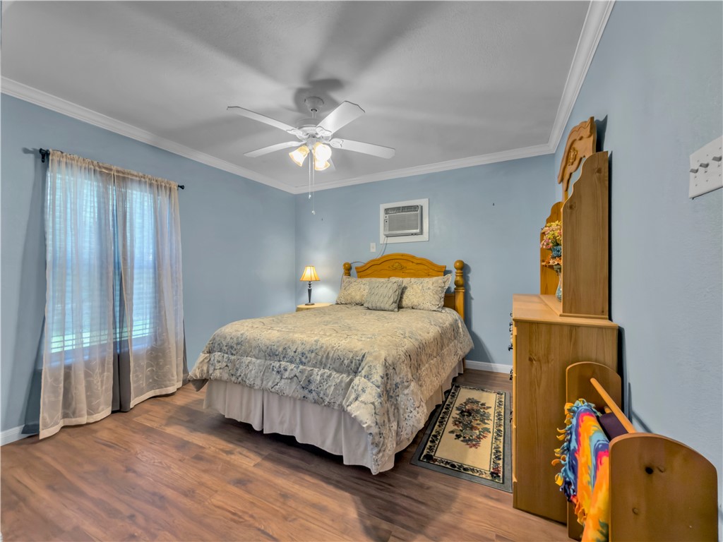 510 Rowe St Property Photo 22