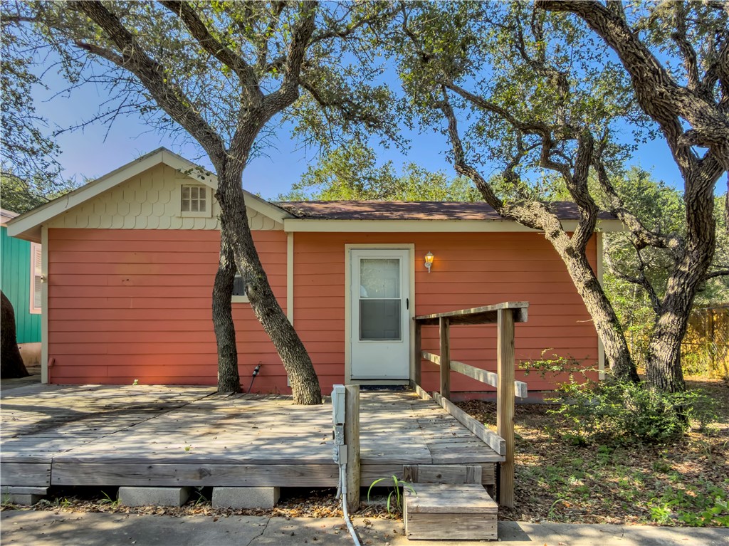 510 Rowe St Property Photo 30