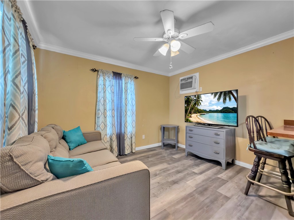 510 Rowe St Property Photo 33