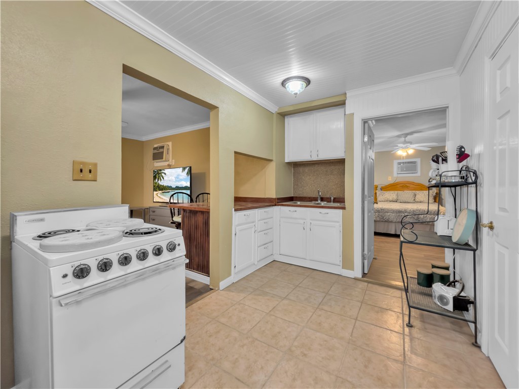 510 Rowe St Property Photo 36