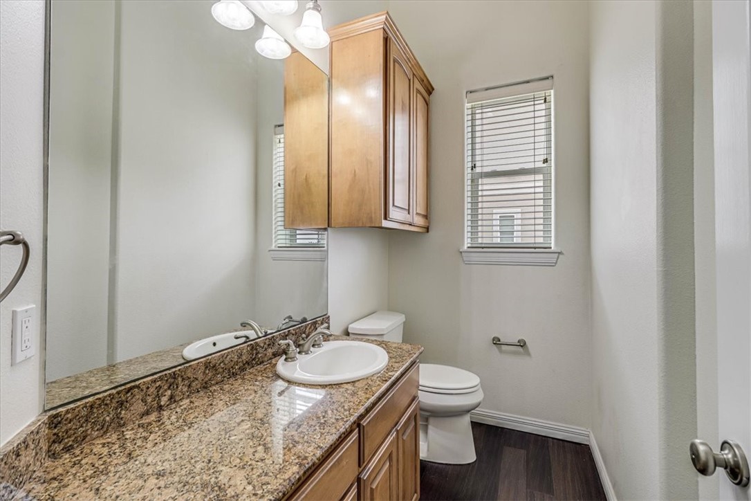 14910 Leeward Dr 304 Property Photo 19