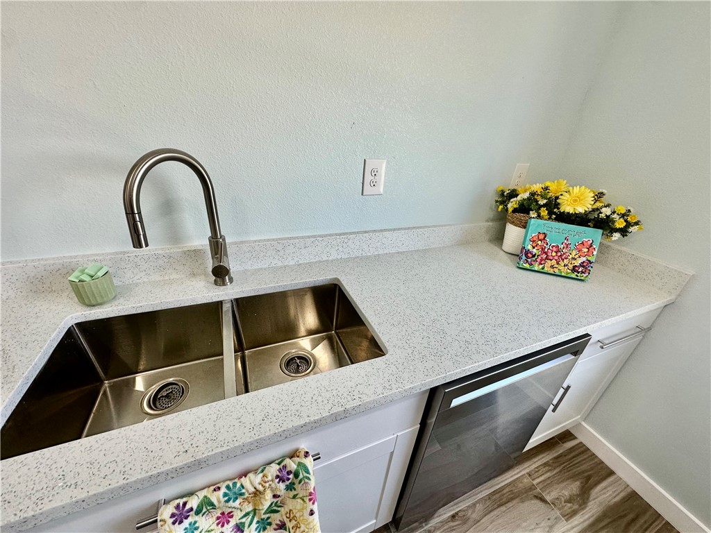 246 Post Oak Property Photo 9