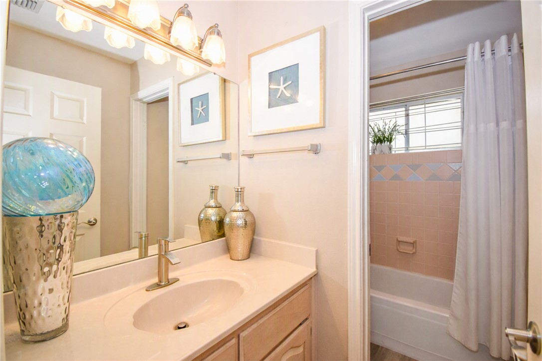 4505 Grand Lake Dr Property Photo 31