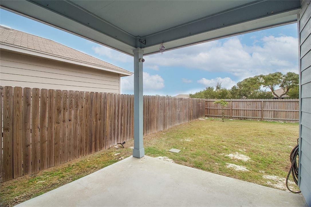 1911 Estes Flats Dr Property Photo 28