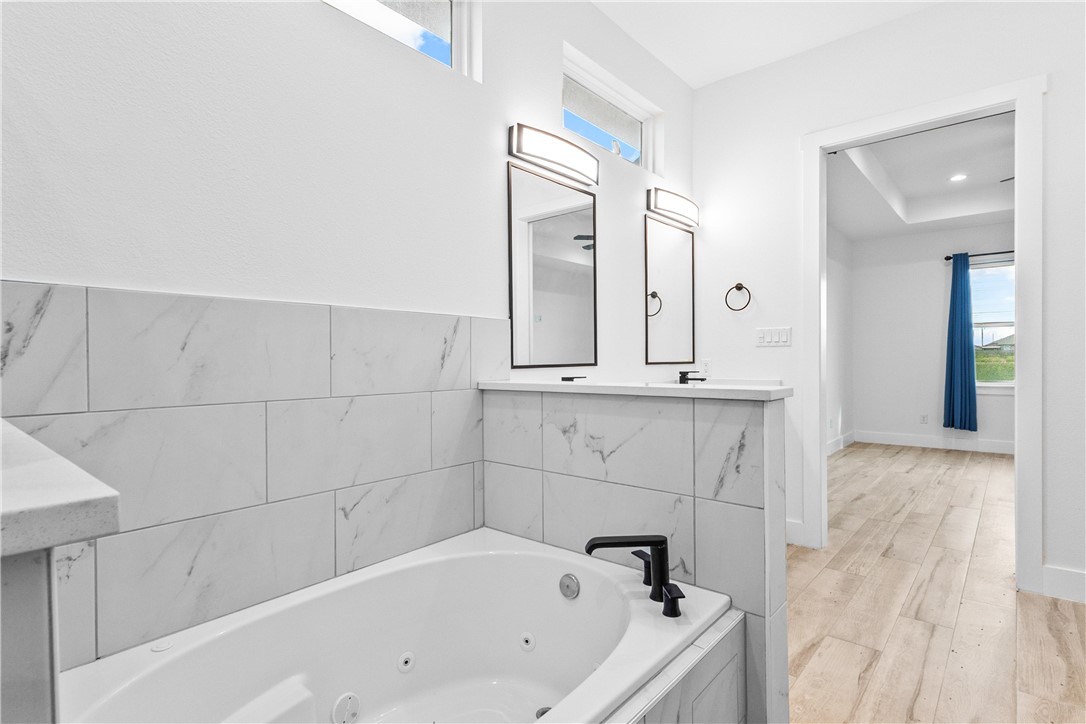 7721 Nadia Dr Property Photo 15