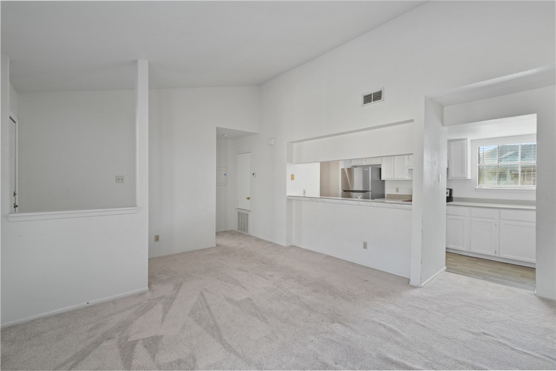 2406 Capitan Dr D Property Photo 2