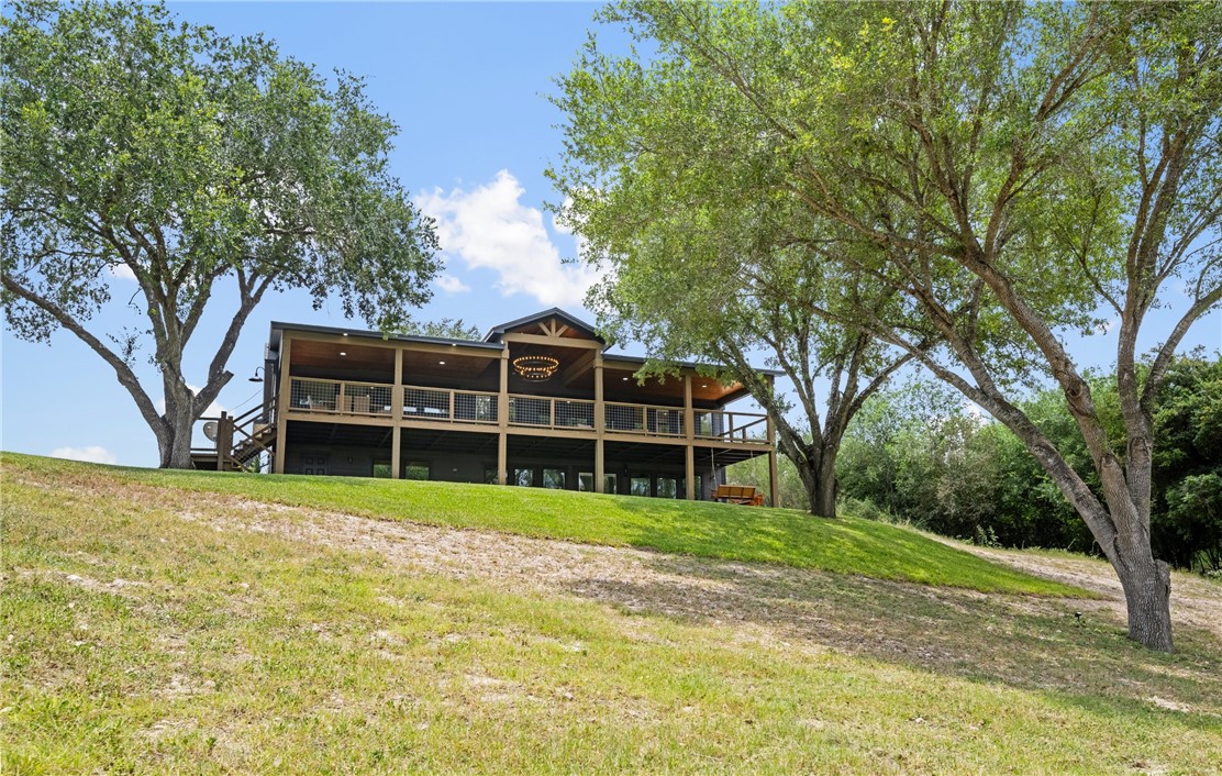 662 County Road 372 Property Photo 32