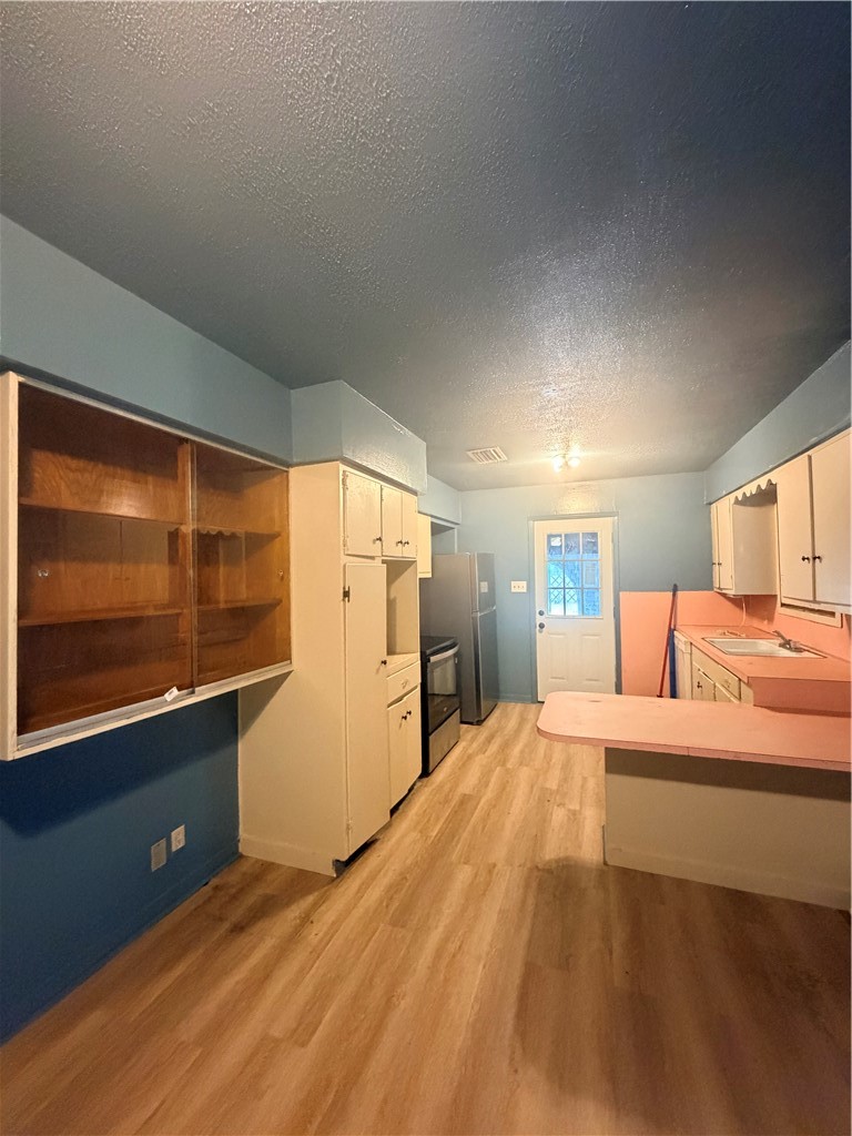 809 Loma St Property Photo 16