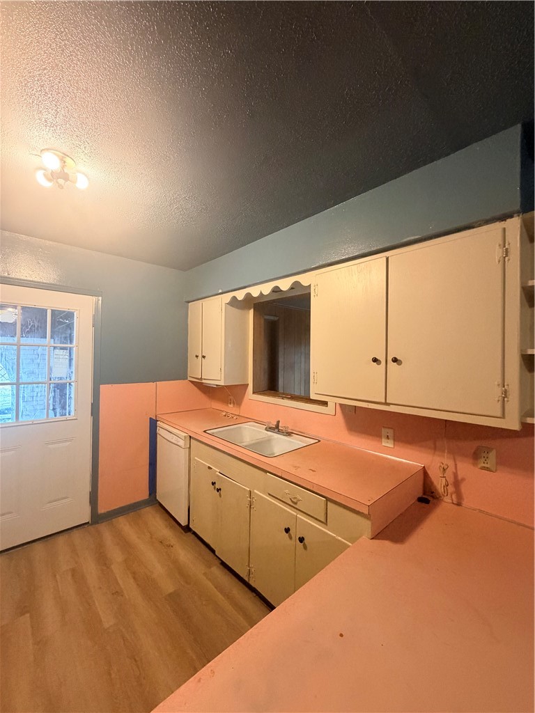 809 Loma St Property Photo 17