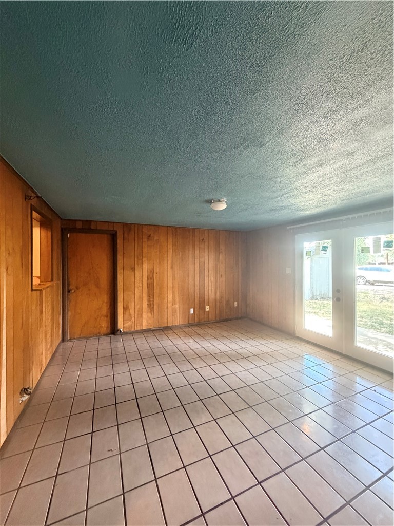 809 Loma St Property Photo 19