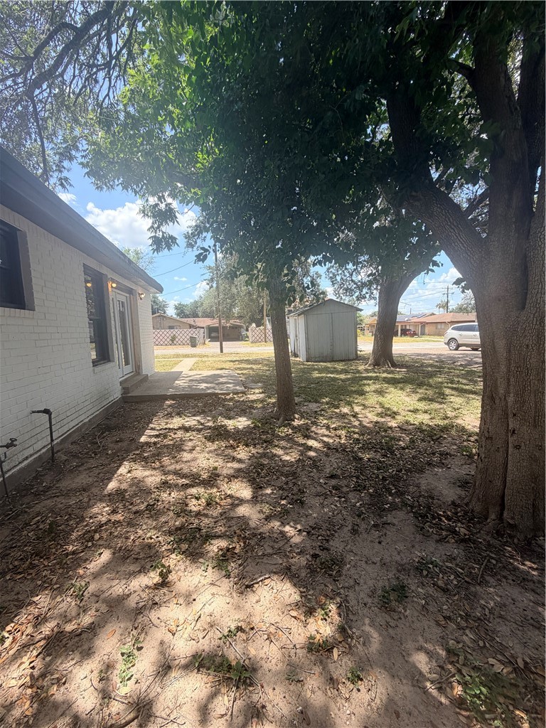 809 Loma St Property Photo 24