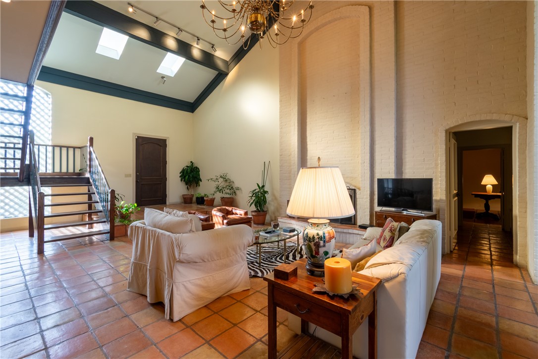 4 Caleta Cir Property Photo 4