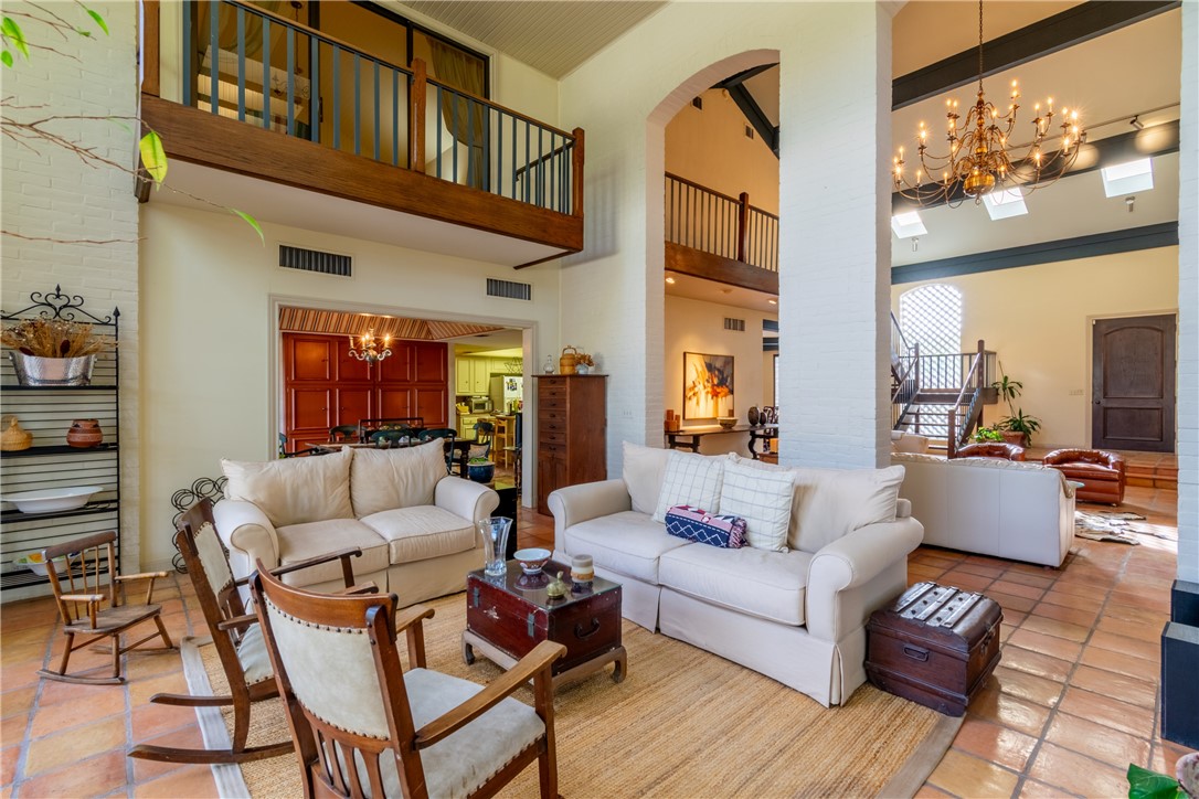 4 Caleta Cir Property Photo 7