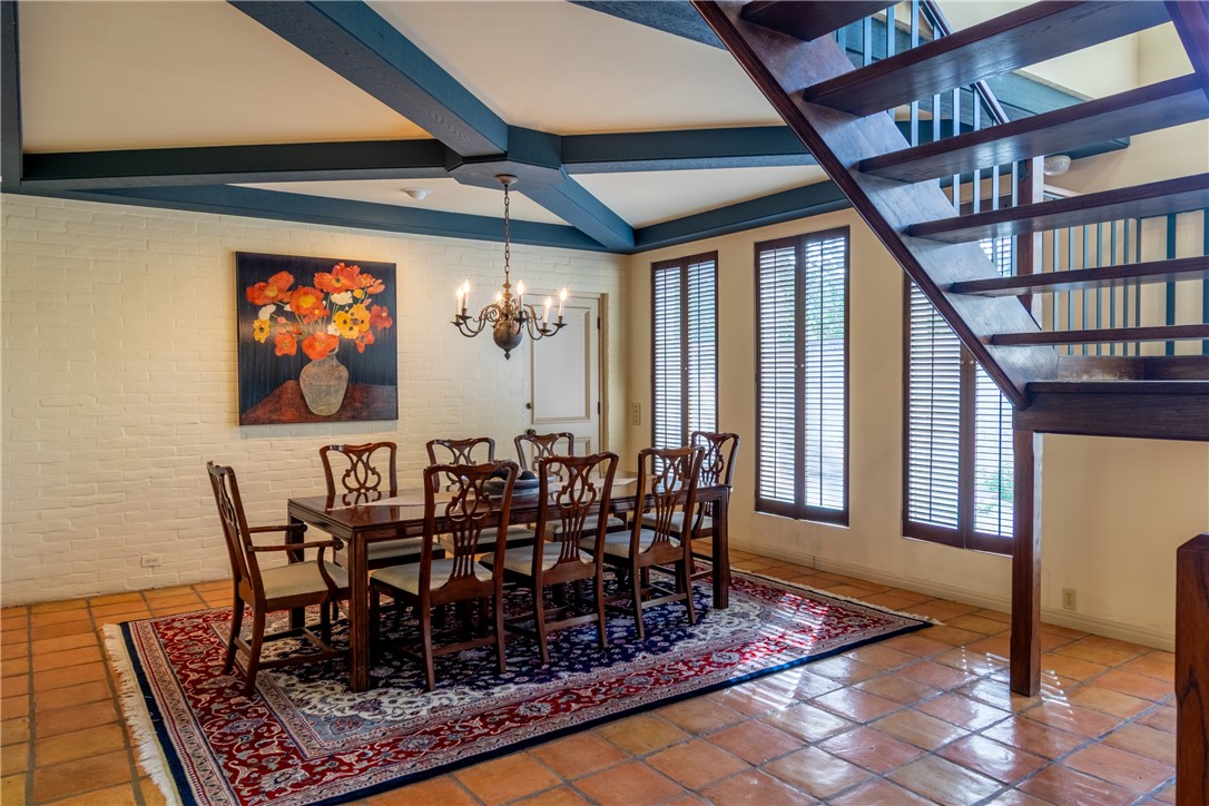 4 Caleta Cir Property Photo 8