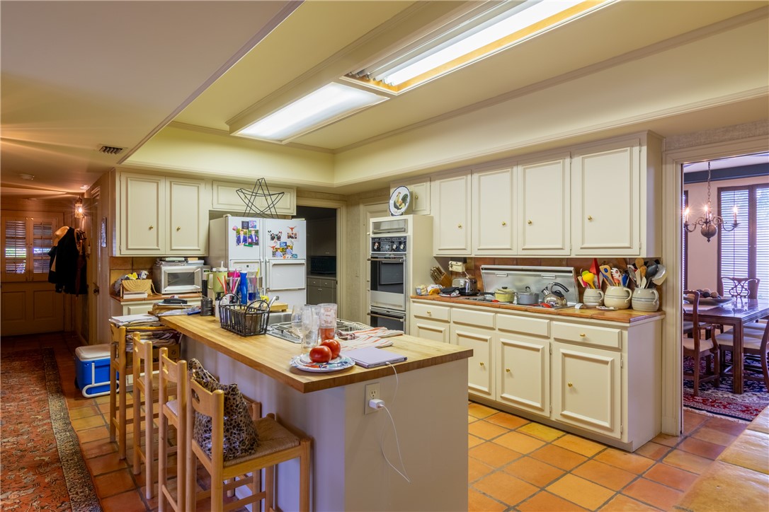 4 Caleta Cir Property Photo 13