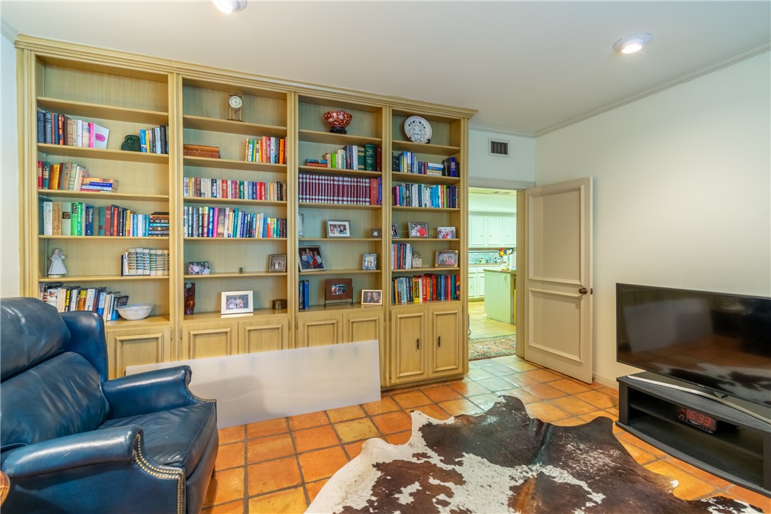 4 Caleta Cir Property Photo 17